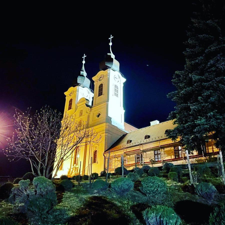 Kekmadaras Vendeghaz Tihany Exterior photo
